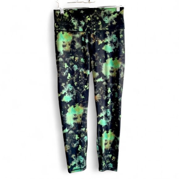 Fabletics Pants - Fabletics Power Hold Tie Dye Crop Leggings Size M